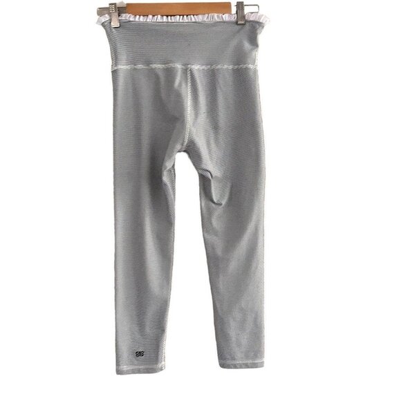 Albion Fit White Black Stripe Ruffle Fold Over Petal Crop Leggings Size S Small - Picture 11 of 12